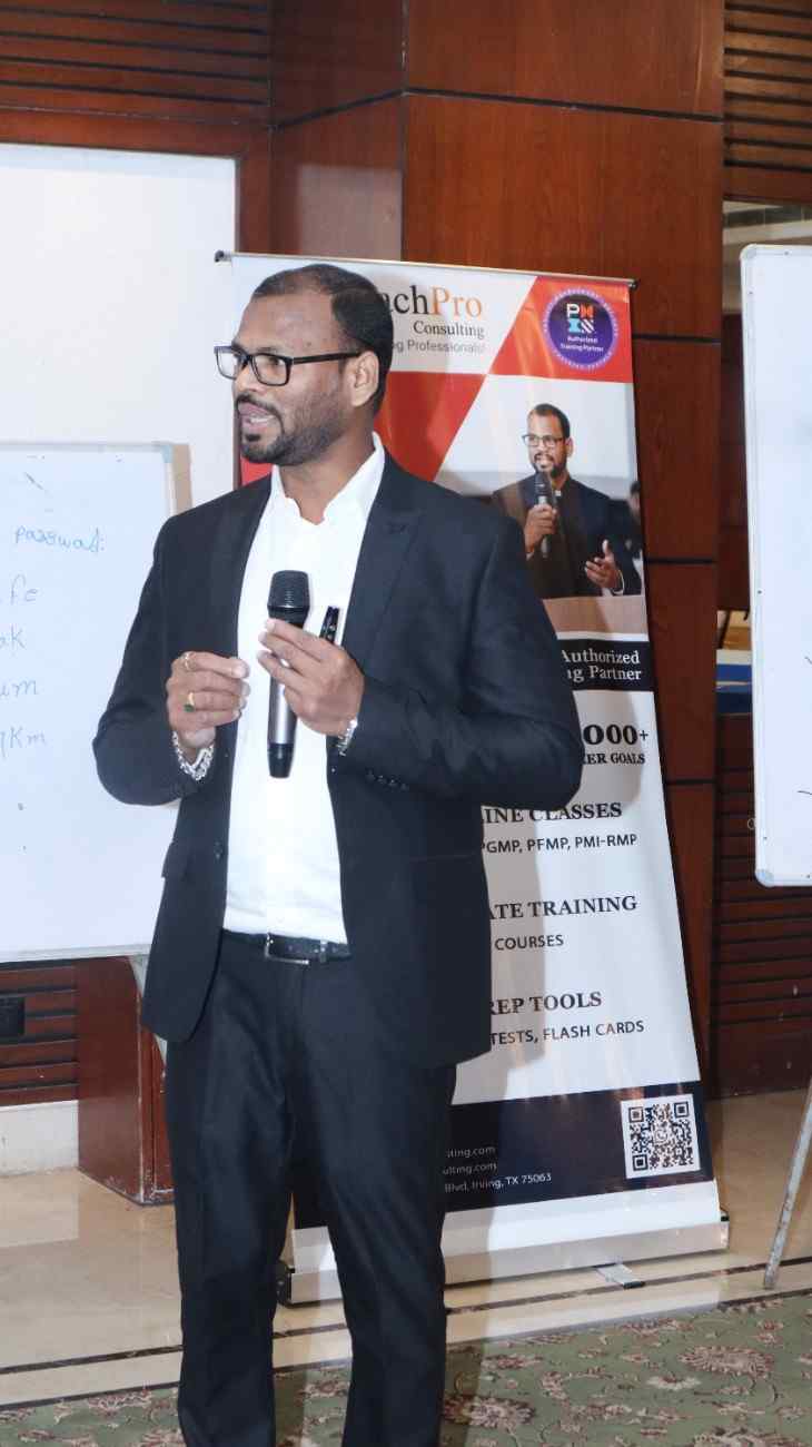 Expert PMI instructor delivering PMP certification training